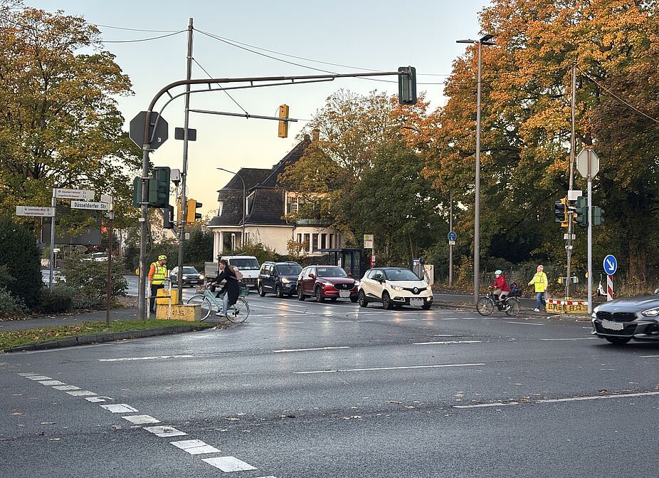 Kreuzung Knipprather Straße Kreuzung Knipprather Straße